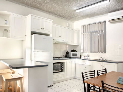 Seaview Sunset Holiday Apartments - Tourism Search 34
