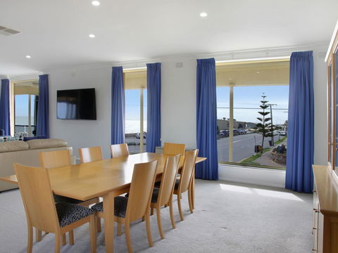 Seaview Sunset Holiday Apartments - Tourism Search 28