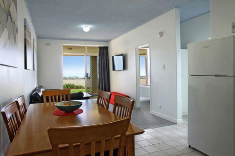 Seaview Sunset Holiday Apartments - Tourism Search 43
