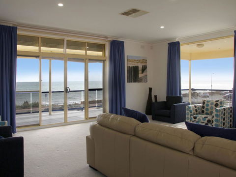 Seaview Sunset Holiday Apartments - Tourism Search 23