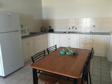Seaview Sunset Holiday Apartments - Tourism Search 13