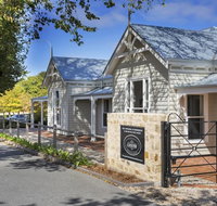 Grandview Homes Accommodation - The Adelaide - Tourism Search