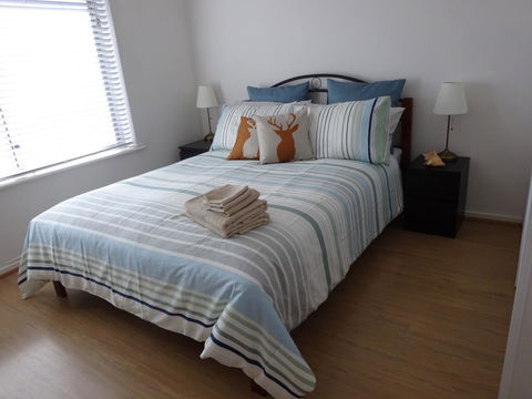 Selene Holiday Apartment @West Beach - Tourism Search 22
