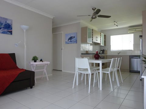 Selene Holiday Apartment @West Beach - Tourism Search 12