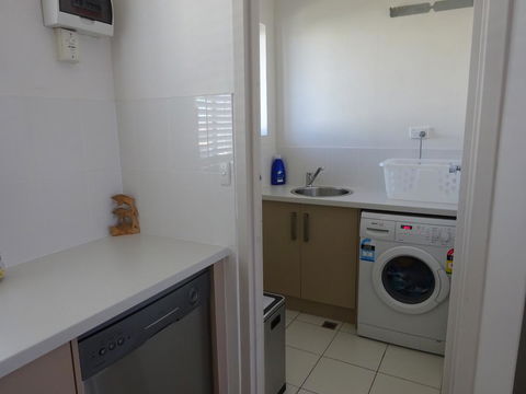 Selene Holiday Apartment @West Beach - Tourism Search 18