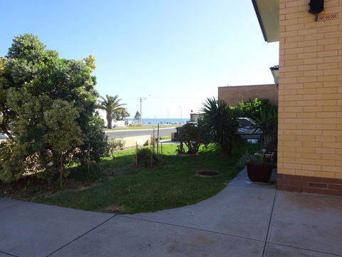 Selene Holiday Apartment @West Beach - Tourism Search 30