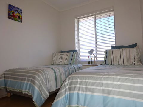 Selene Holiday Apartment @West Beach - Tourism Search 25