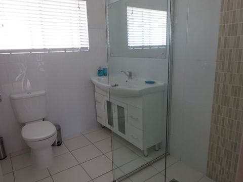 Selene Holiday Apartment @West Beach - Tourism Search 20