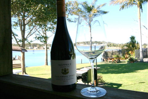 Lake Edge Apartments - Tourism Search 13