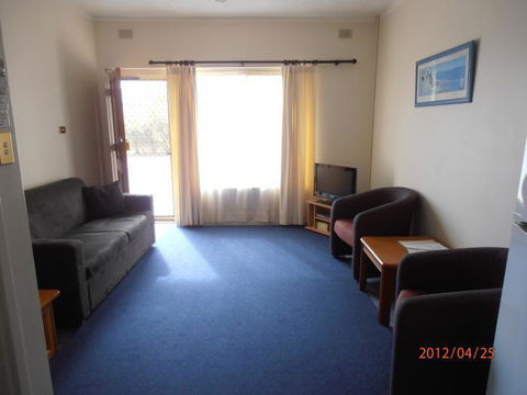 Esplanade Apartments At West Beach - Tourism Search 12