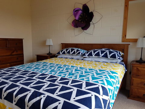 Marion Bay Holiday Villas - Tourism Search 13