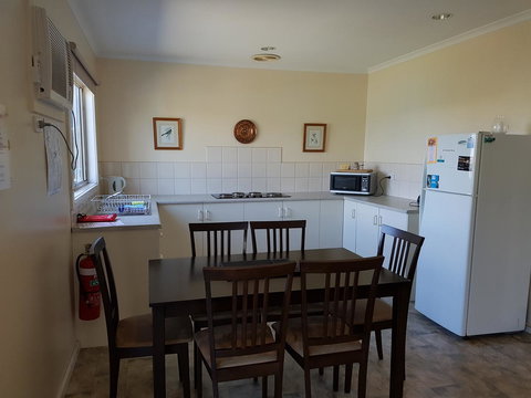 Marion Bay Holiday Villas - Tourism Search 9