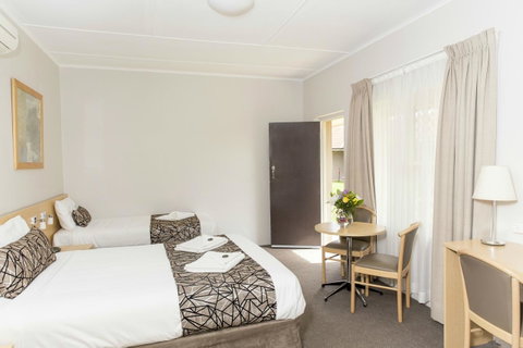 Bathurst Motor Inn - Tourism Search 24
