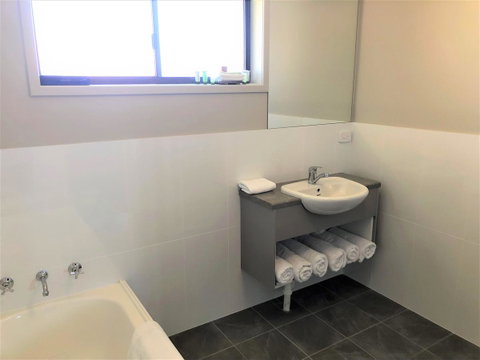 Bathurst Motor Inn - Tourism Search 15