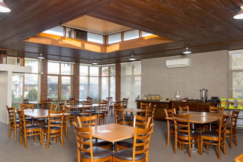 Bathurst Motor Inn - Tourism Search 27