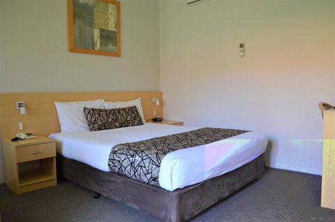 Bathurst Motor Inn - Tourism Search 25
