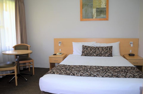 Bathurst Motor Inn - Tourism Search 26