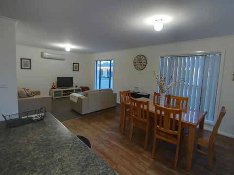 DBJ Holiday Units - Tourism Search 3