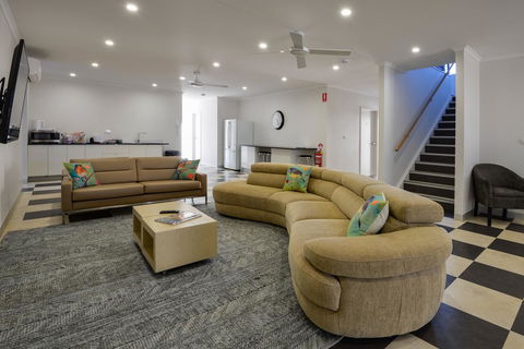 Great Northern Lodge - Tourism Search 21