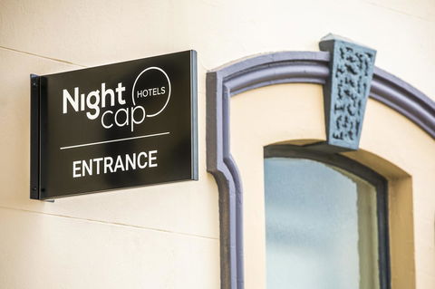 Nightcap At Exeter Hotel - Tourism Search 19
