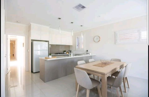 Belford Luxury * New * Clean * Cafes * Near CBD - Tourism Search 5
