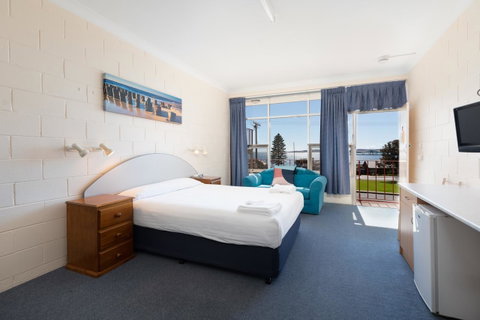 Blue Seas Motel - Tourism Search 14