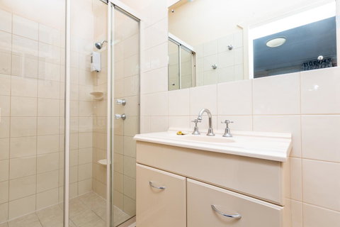 Blue Seas Motel - Tourism Search 8