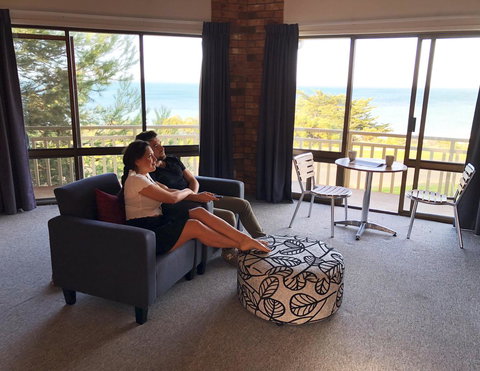 Kangaroo Island Seaside Inn - Tourism Search 6