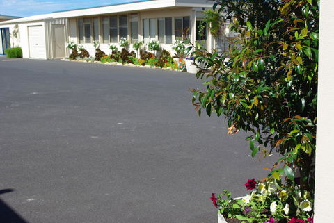 Lakeview Motel And Apartments - Tourism Search 27