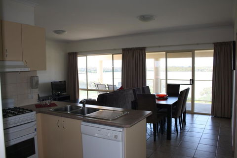 Lakeview Motel And Apartments - Tourism Search 5
