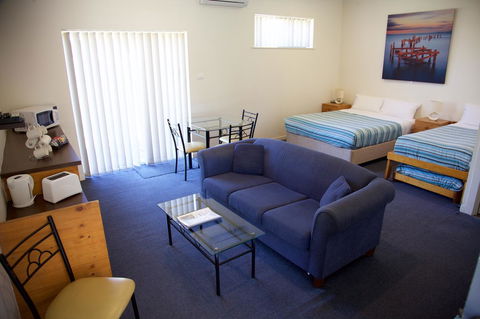 Guichen Bay Motel - Tourism Search 44