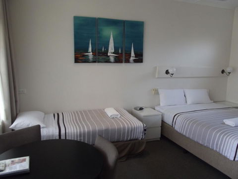 Guichen Bay Motel - Tourism Search 18