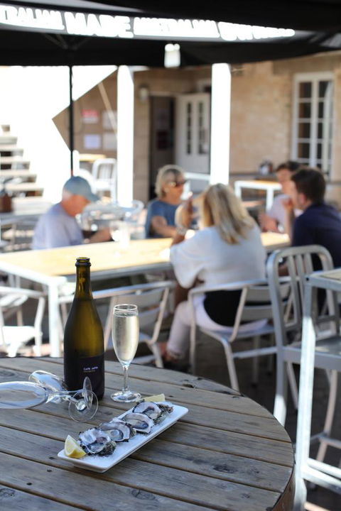 Caledonian Inn - Tourism Search 16