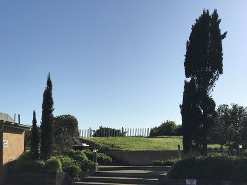 Caledonian Inn - Tourism Search 24