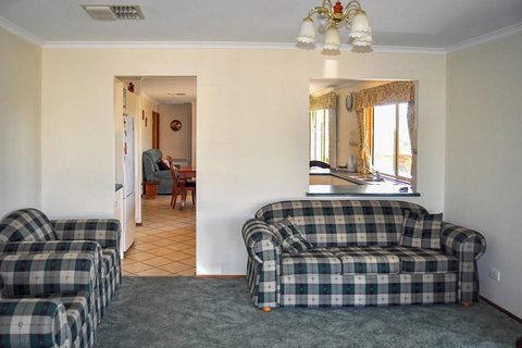 Baywatch - Tourism Search 5