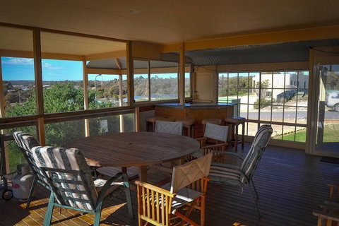 Baywatch - Tourism Search 0