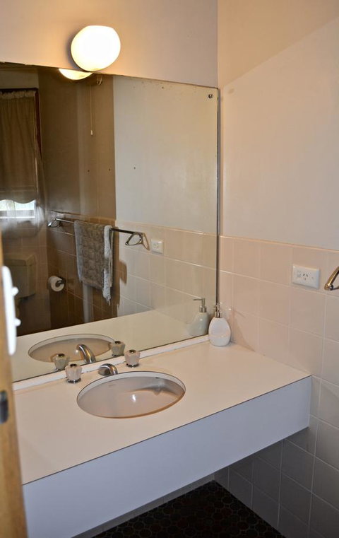 Dolphinview - Tourism Search 8