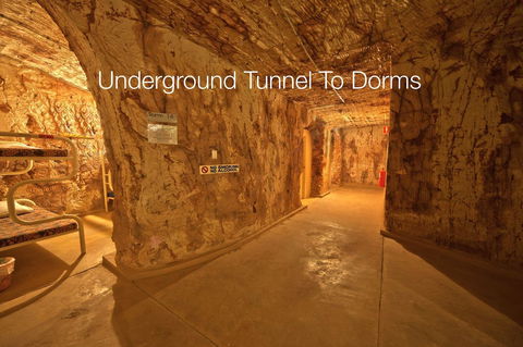 Radeka Downunder Underground Motel - Tourism Search 10