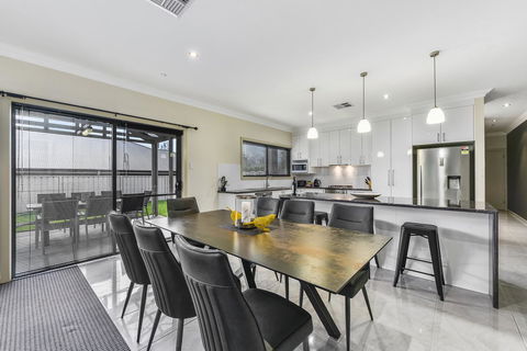 Accommodation On Lansell 2 - Tourism Search 6