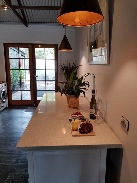 Irongate Studio B&B - Tourism Search 6
