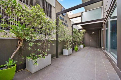 Swainson On Hindmarsh - Tourism Search 16