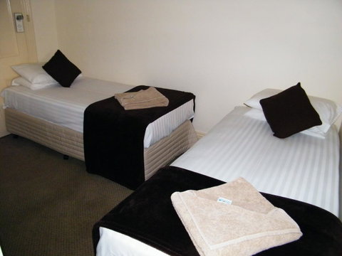 Grand Tasman Hotel - Tourism Search 38