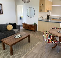 Sunshine Four - Tourism Search