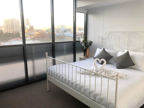 CENTRAL ESCAPE 2 BEDROOM @ ADELAIDE CBD - Tourism Search 2