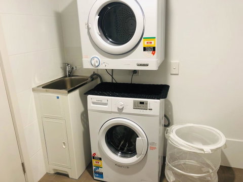 CENTRAL ESCAPE 2 BEDROOM @ ADELAIDE CBD - Tourism Search 11