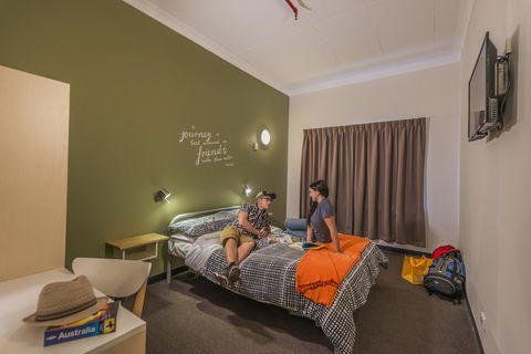 YHA Adelaide Central - Tourism Search 41