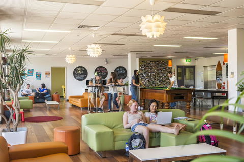 YHA Adelaide Central - Tourism Search 27