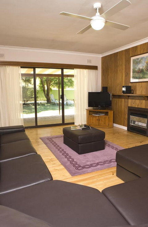 The Lyndoch Motel - Tourism Search 27