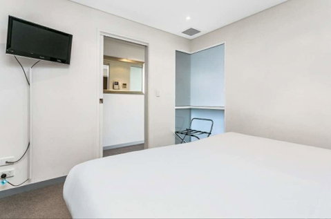 Oaks Horizon+city View+free Parking - Tourism Search 5