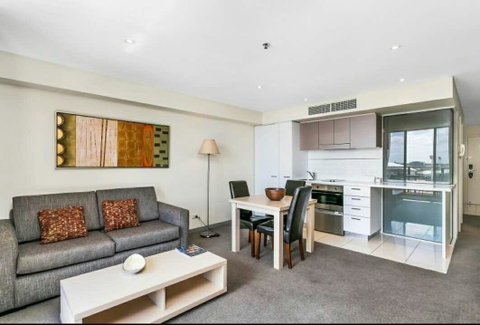 Oaks Horizon+city View+free Parking - Tourism Search 1